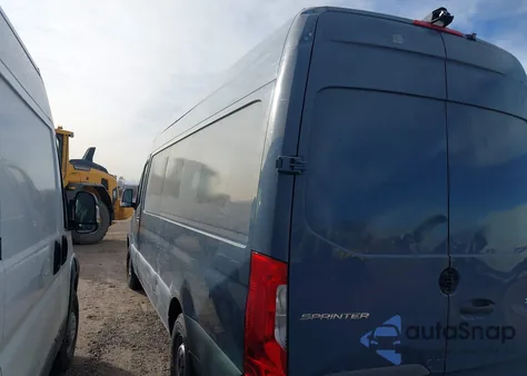 2019 Mercedes-Benz Sprinter 2500 High Roof V6 z USA, uszkodzony, nr VIN WD4PF1CD6KP130284